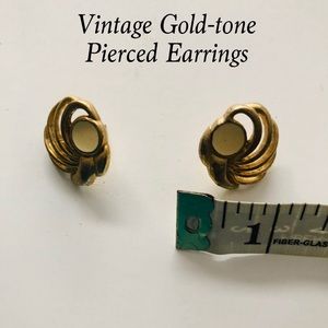 Vintage Gold tone Earrings